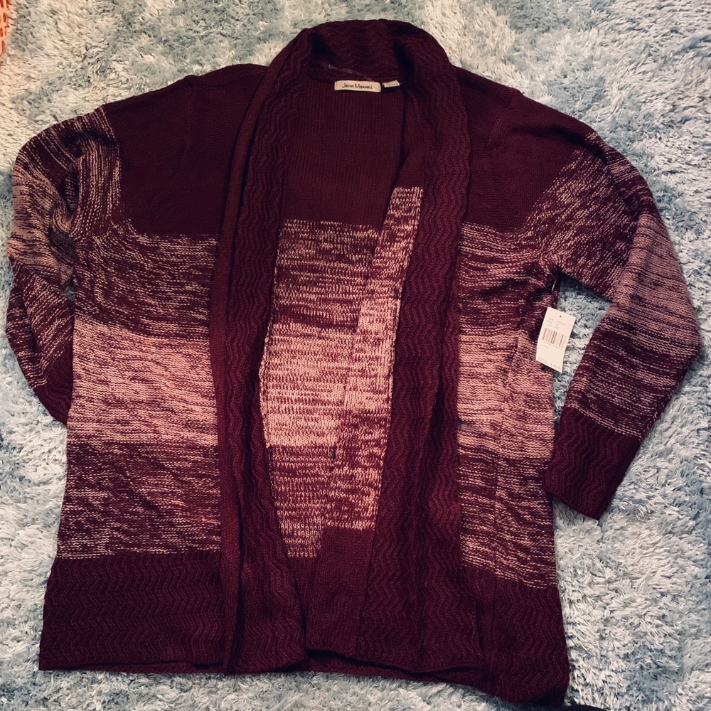 It’s getting cold outside!! NEW🎁 Warm cardigan 🎁